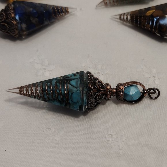 Turquoise Chip Crystal Pendulum - Picture 4 of 6